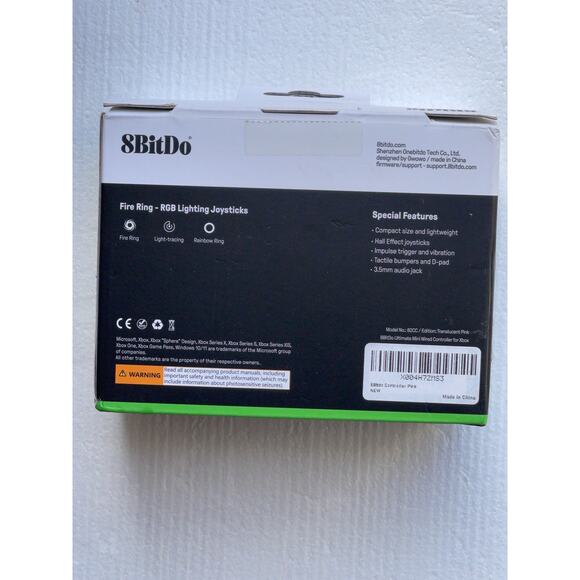 New Mini Xbox controller (wired) in Translucent Pink - Picture 5 of 6